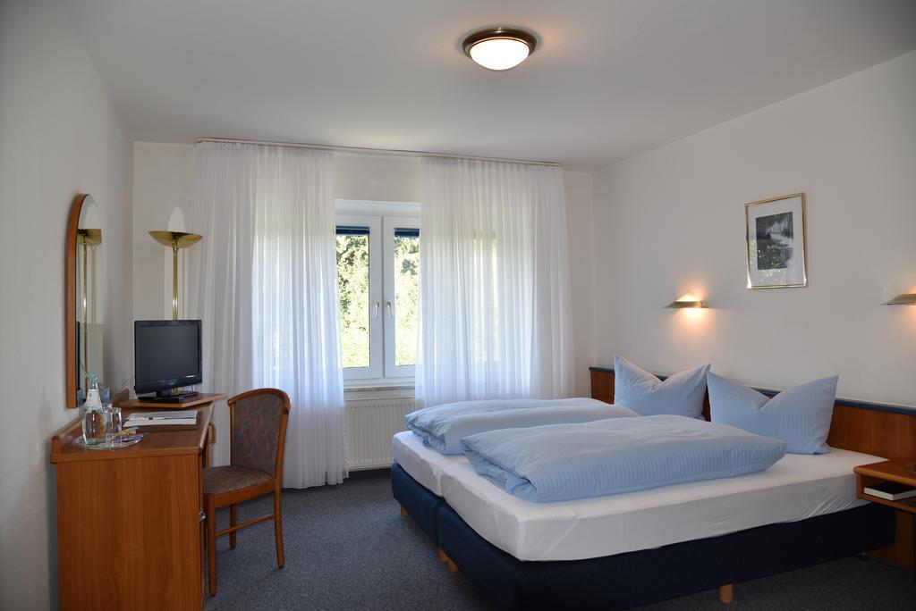 Hotel An Der Alten Porzelline Neuhaus am Rennweg Pokoj fotografie